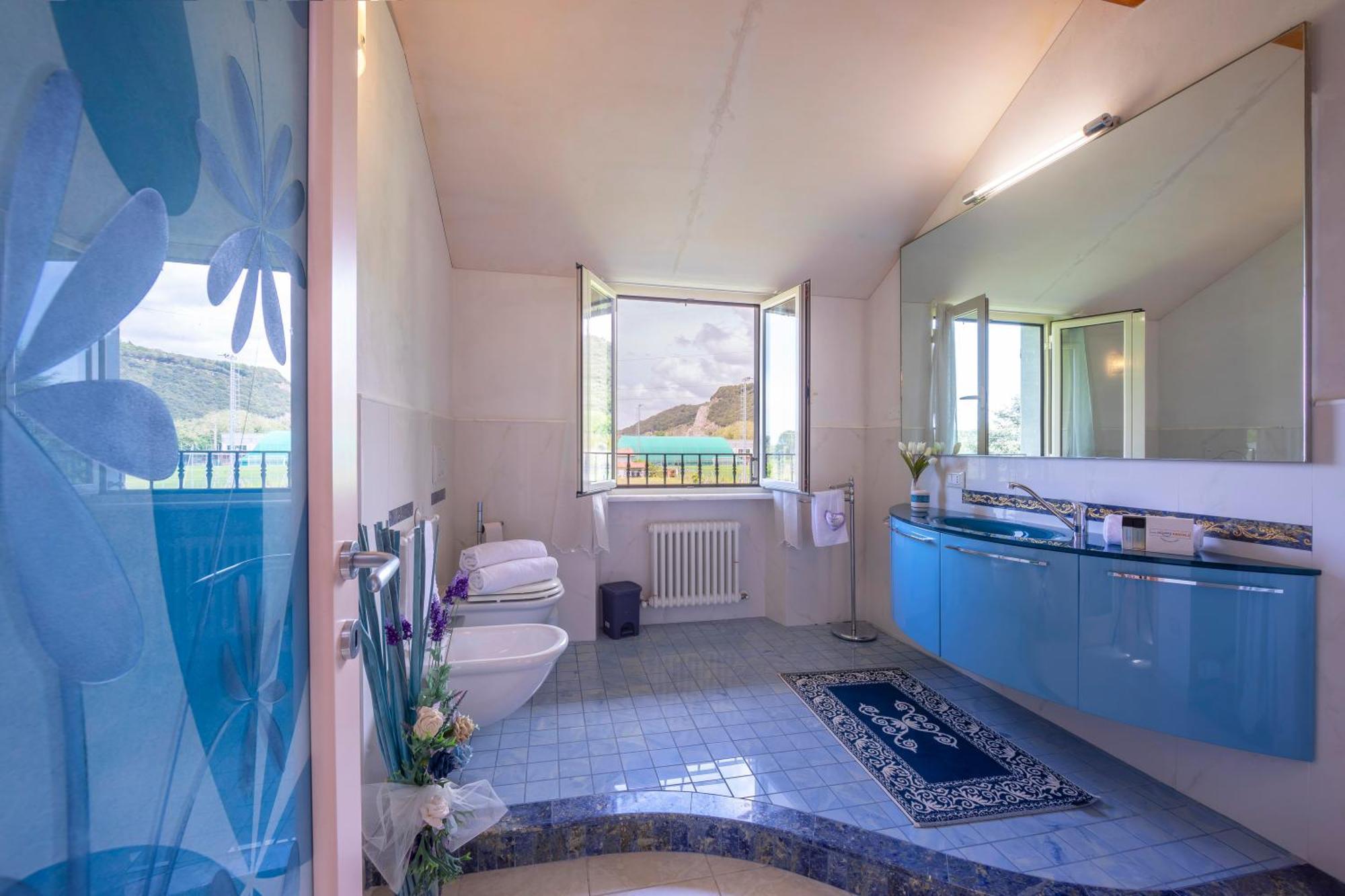 Villa Clara Few Km From The Sea - Happy Rentals Пьетразанта Экстерьер фото